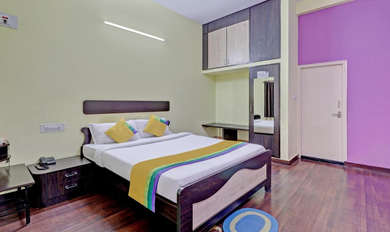 Guru Comforts Bangalore Exterior photo